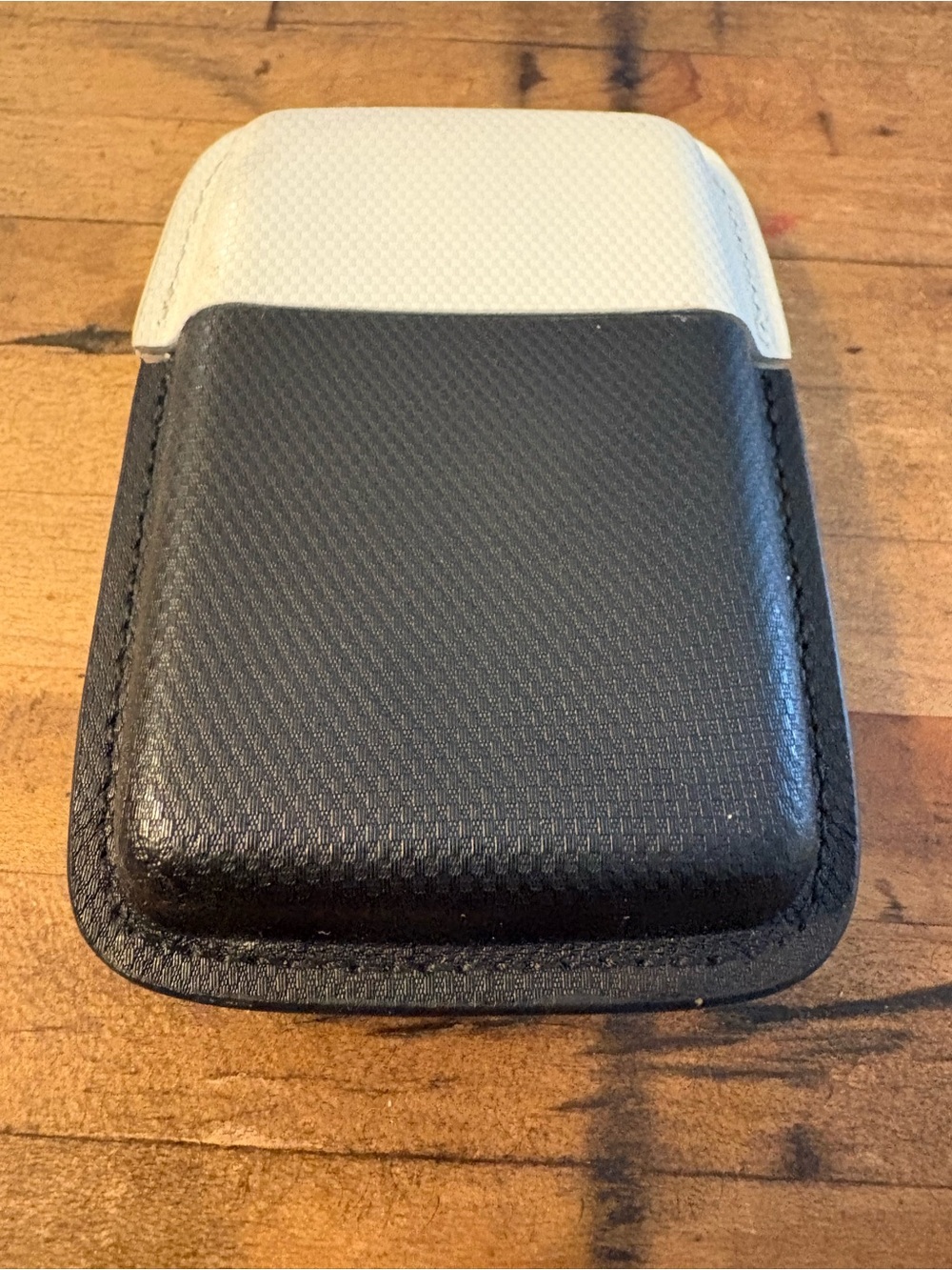 Tumi business card wallet - Picture 3 of 4